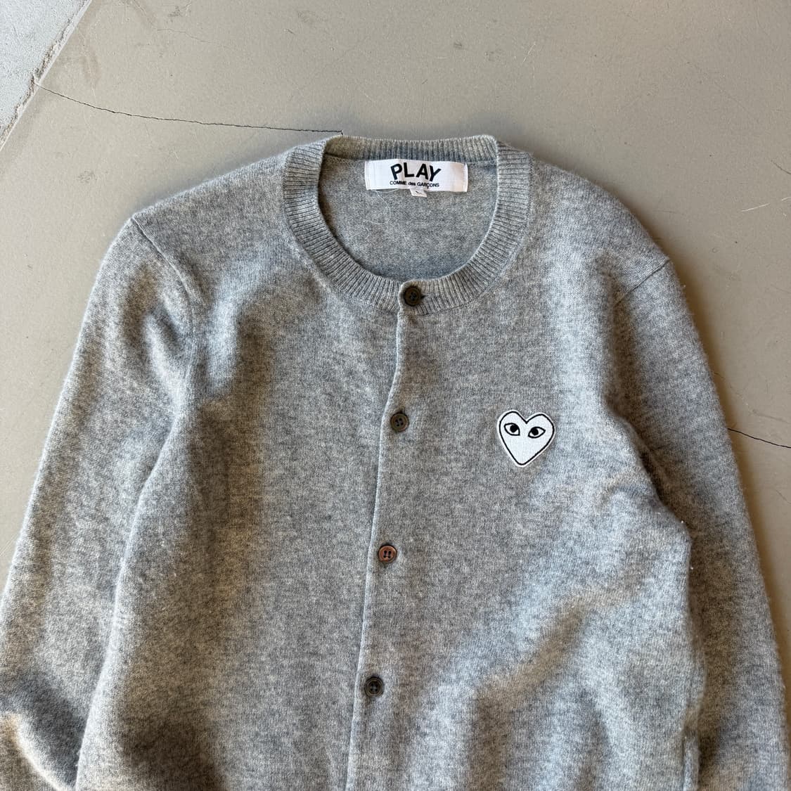 꼼데 가르송 그레이 니트 가디건 상품이미지3