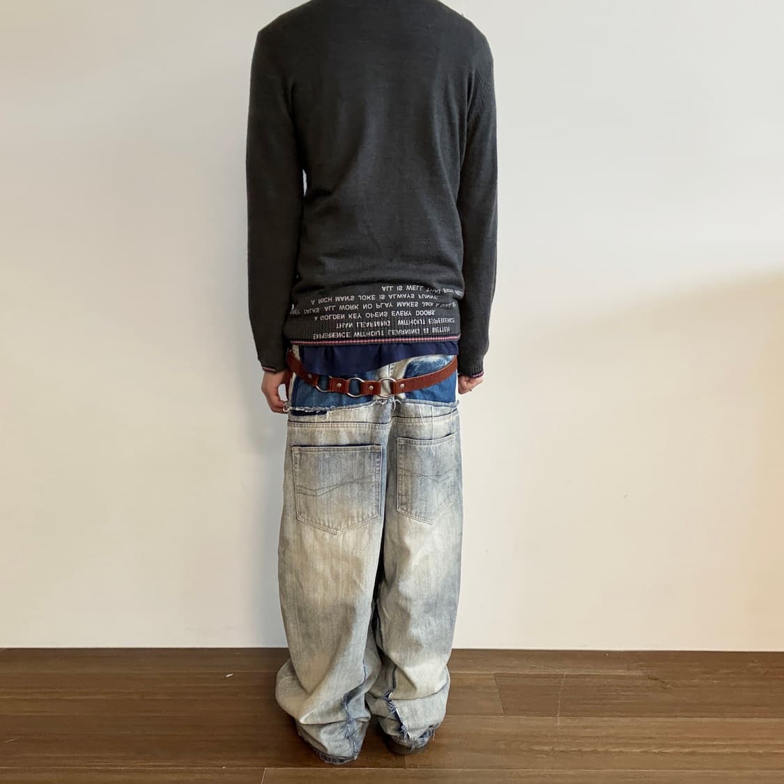 Typography Lettering Crewneck Knit 상품이미지5