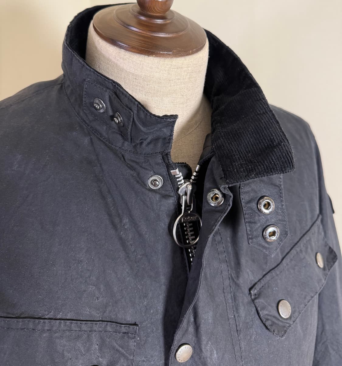 바버 인터내셔널 듀크 왁스 자켓 블랙 M  상품이미지5