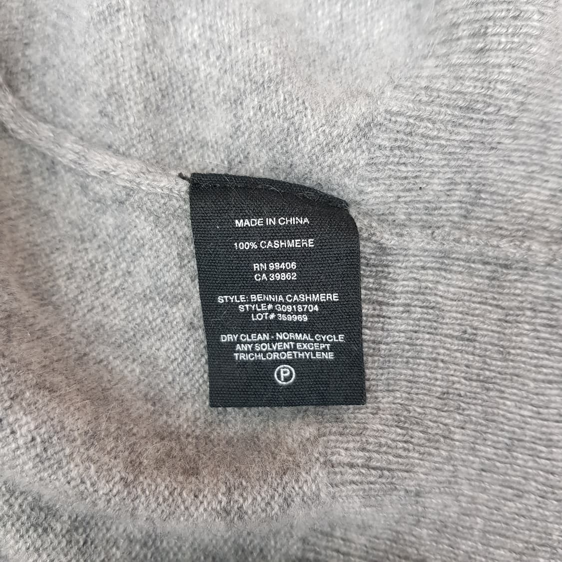 띠어리 Theory 벨티드 터틀넥 100 캐시미어  니트 원피스 P사이즈 상품이미지8