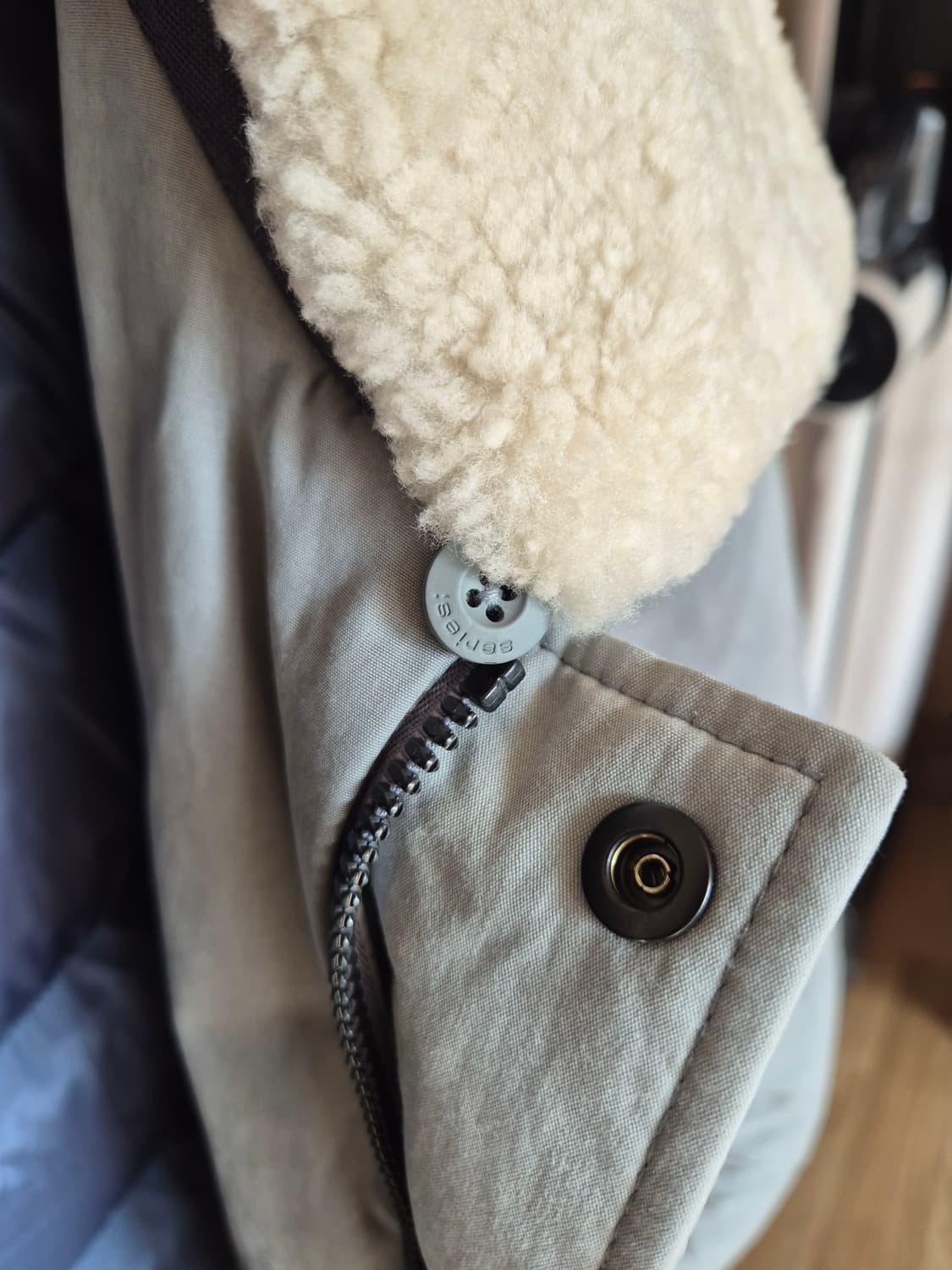 시리즈 라파예트 양털 카라 패딩 100 상품이미지9