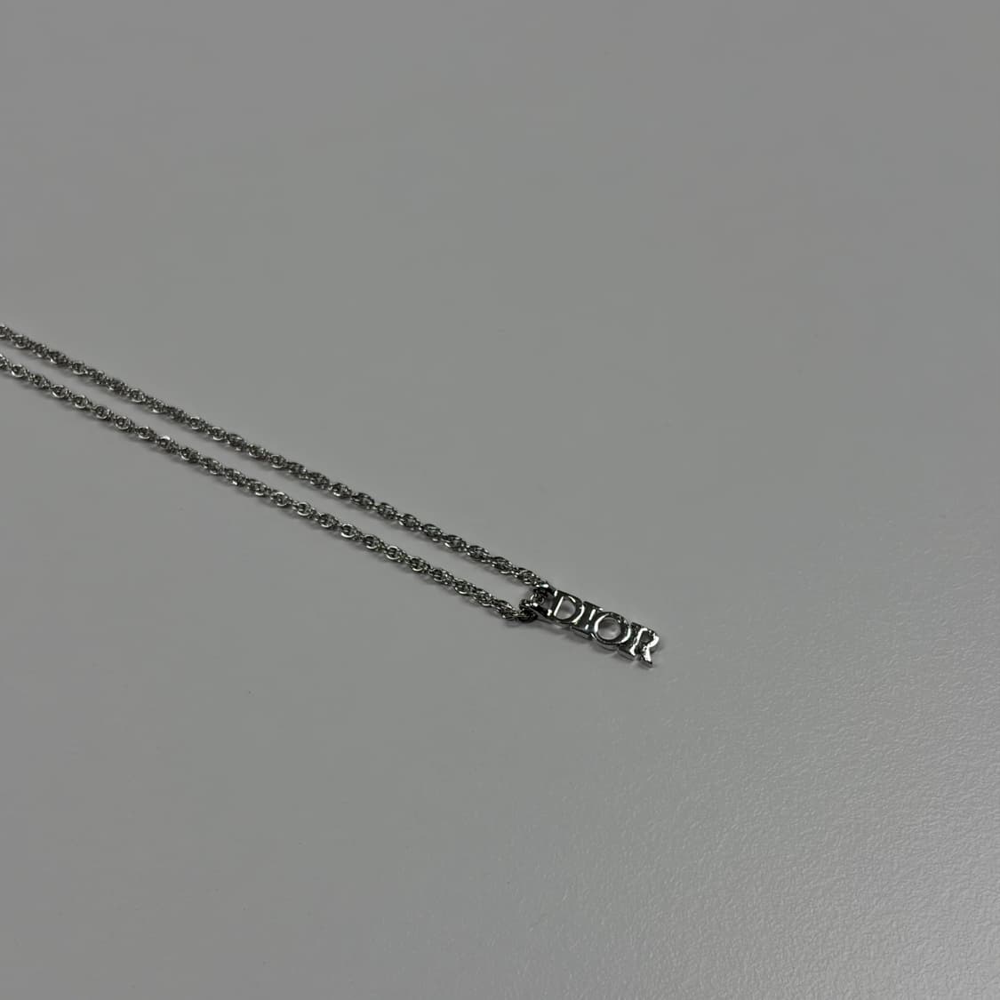 디올 이니셜 목걸이 상품이미지5