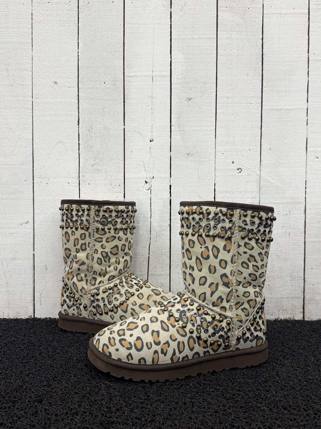 ugg x jimmy choo 상품이미지2