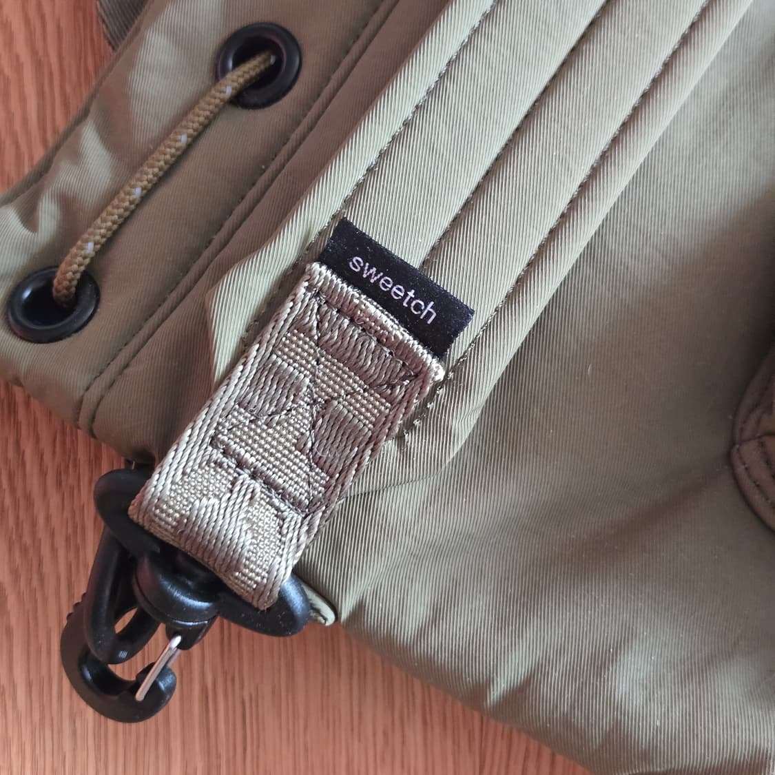 (새상품) 스위치 시티보이즈 버킷백 M 올리브그린 포터맛 상품이미지5