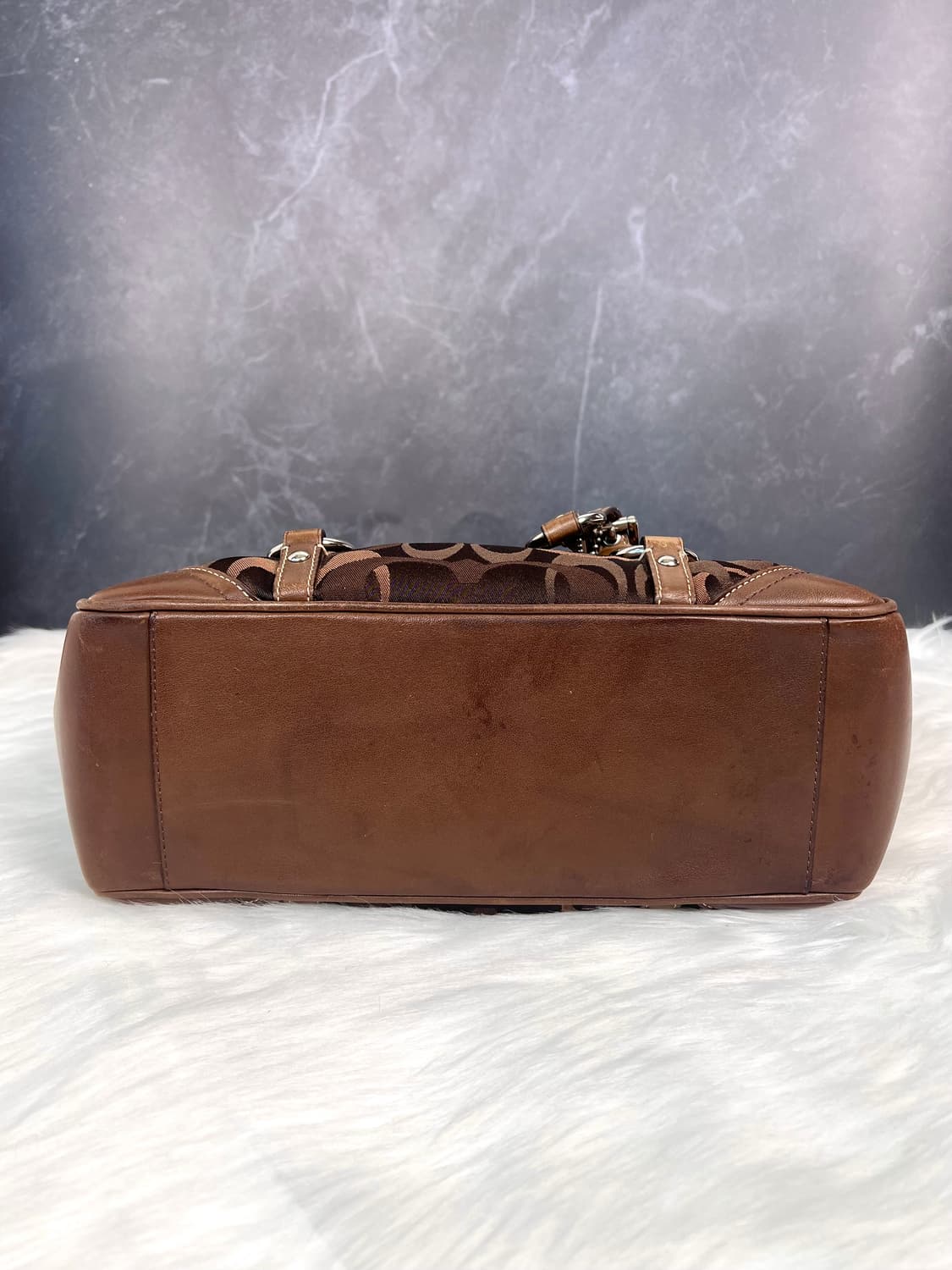 90s coach 다크 브라운 시그니처 자카드 카라멜 레더 토트백 상품이미지8