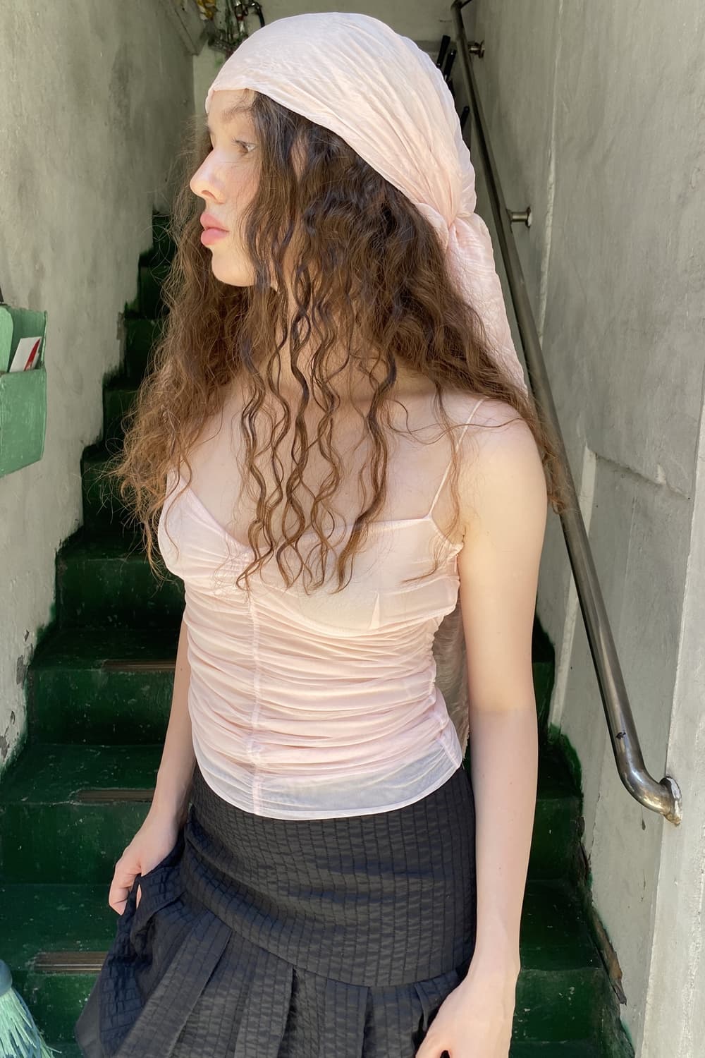 루즈슬립오버 Mesh Ribbon Shirred Camisole 상품이미지1