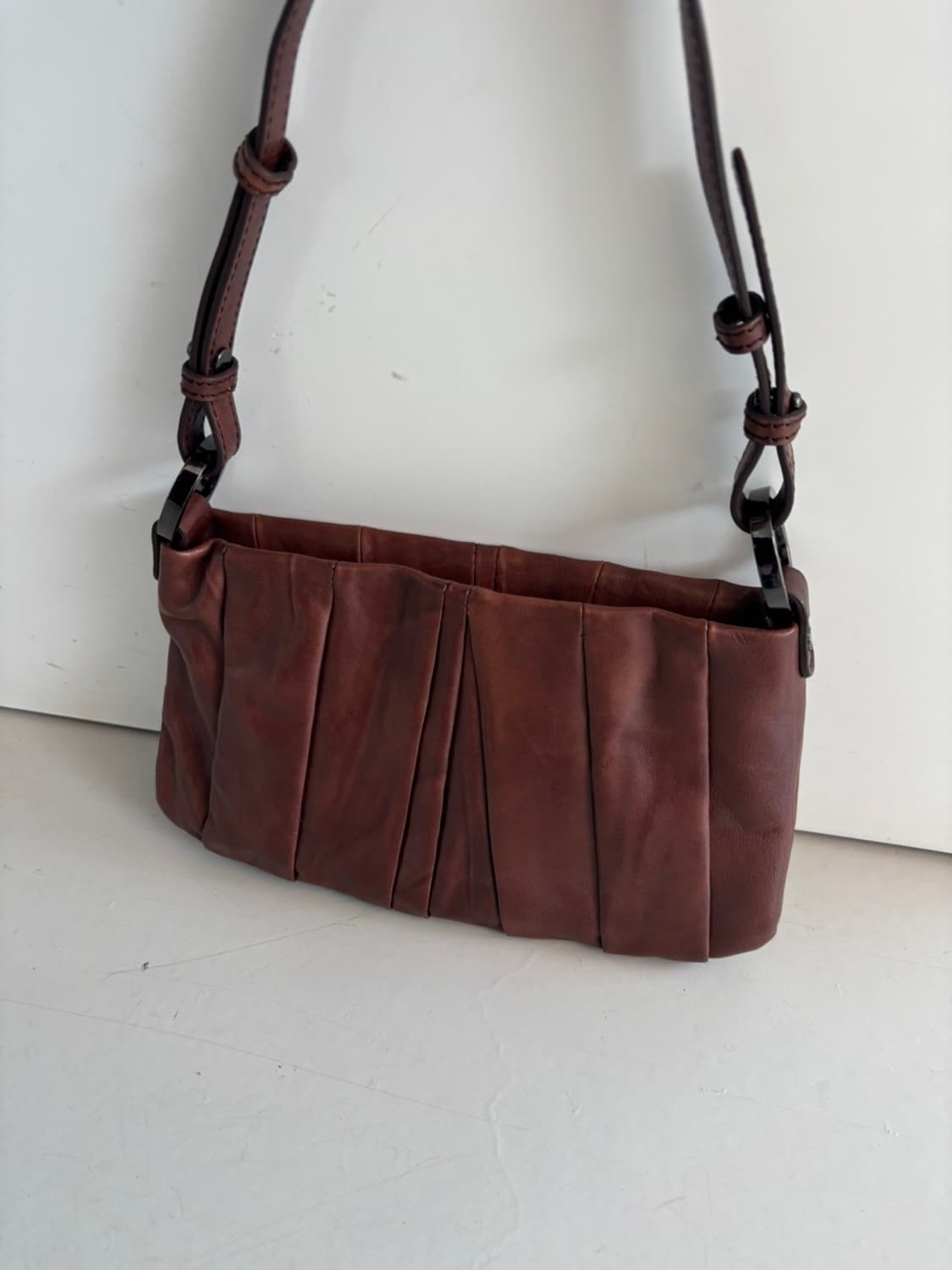 DKNY Leather Bag 상품이미지10