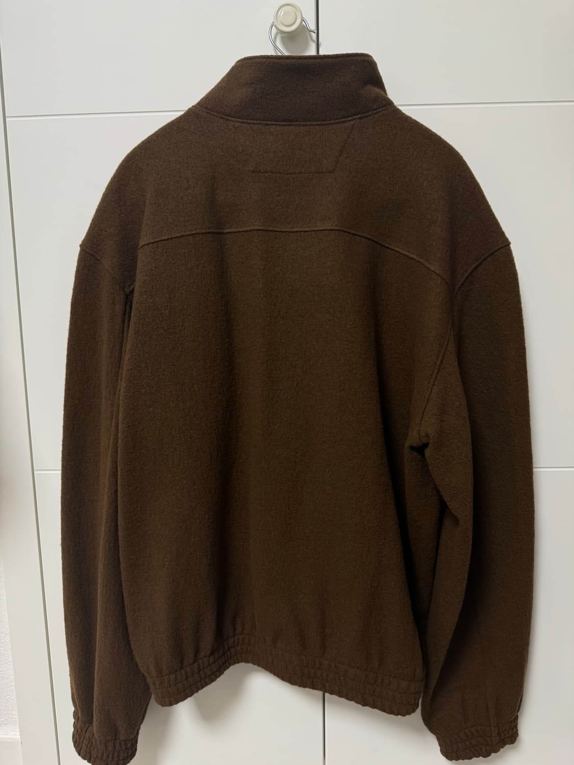 ee 커브드 하프 집업 브라운 상품이미지2