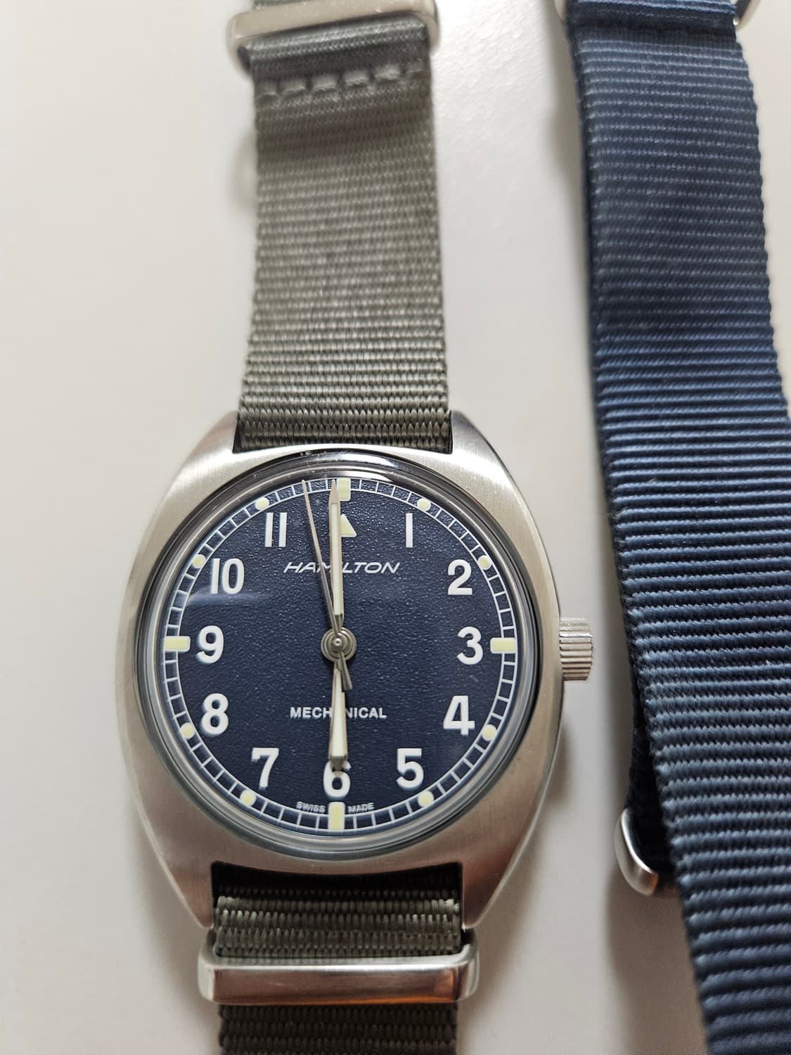 해밀턴 w10 팝니다. 상품이미지1