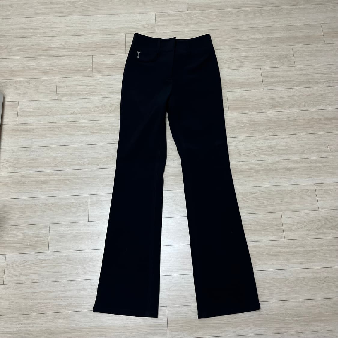 더오픈프로덕트 로고 플랩 슬랙스 블랙 상품이미지2