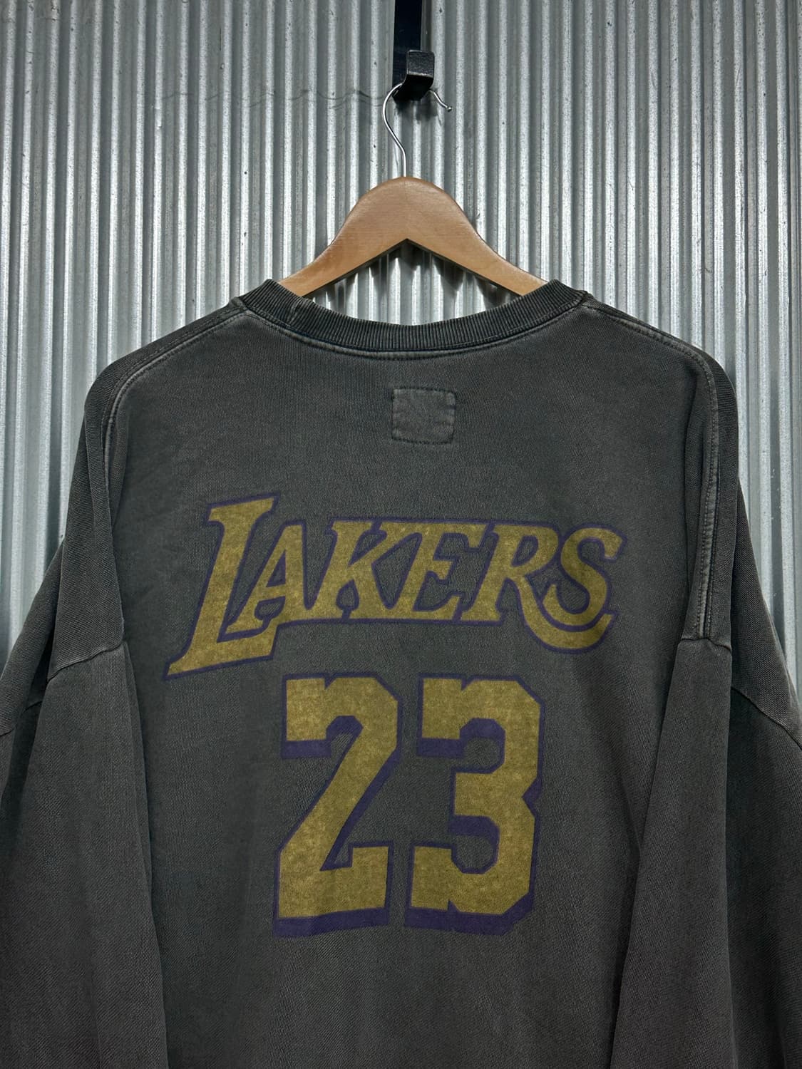 [XL~2XL] NBA 레이커스 23번 피그먼트 스웨트셔츠 오버핏 상품이미지4