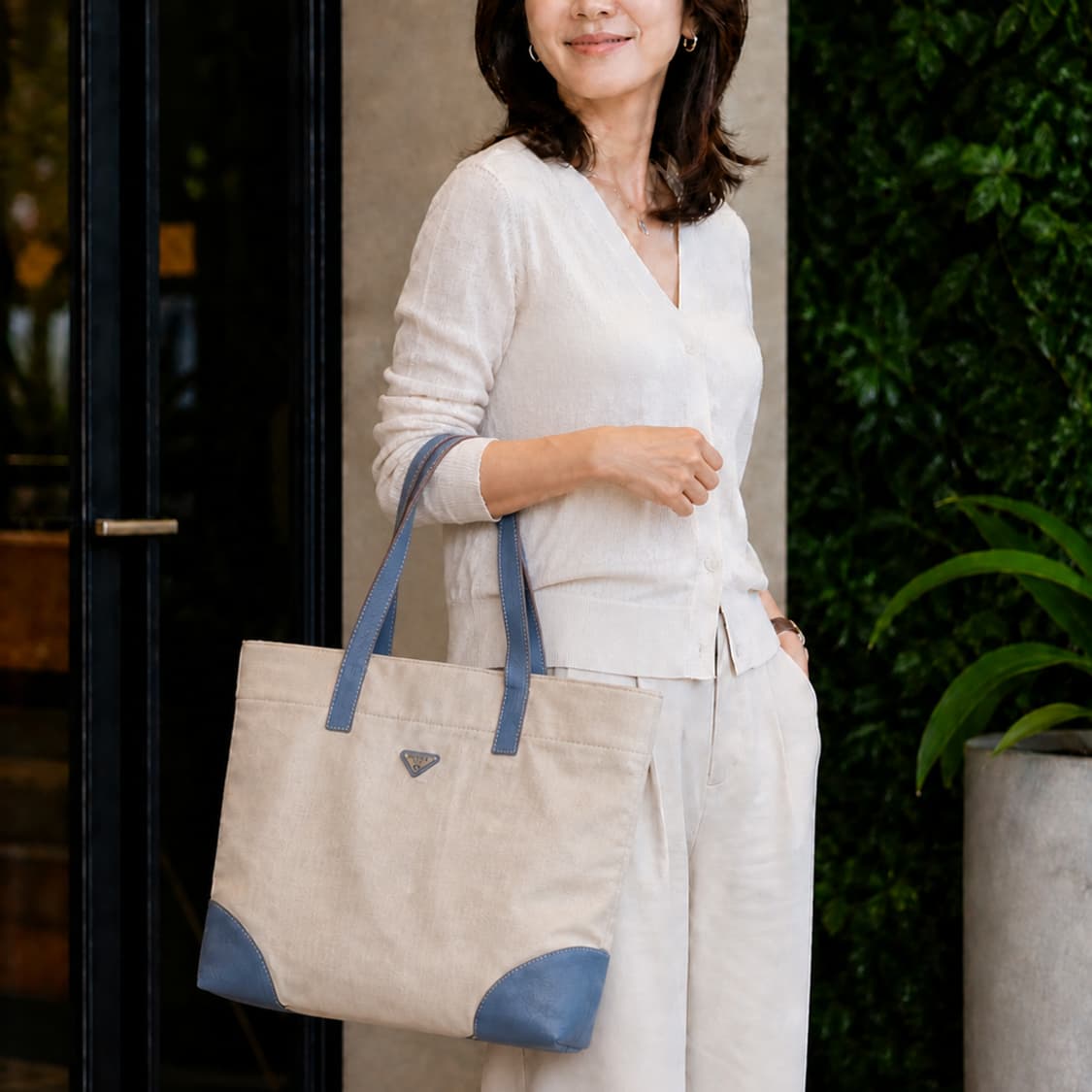 PRADA 베이지 캔버스 토트백 (명품세탁완료) 상품이미지1