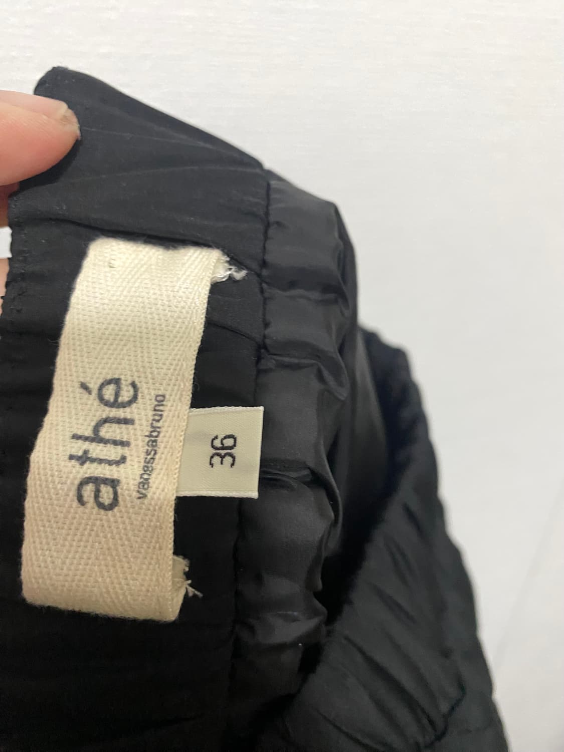 아떼바네사브루노 퀼팅 패딩 미니 스커트 23FW 상품이미지5