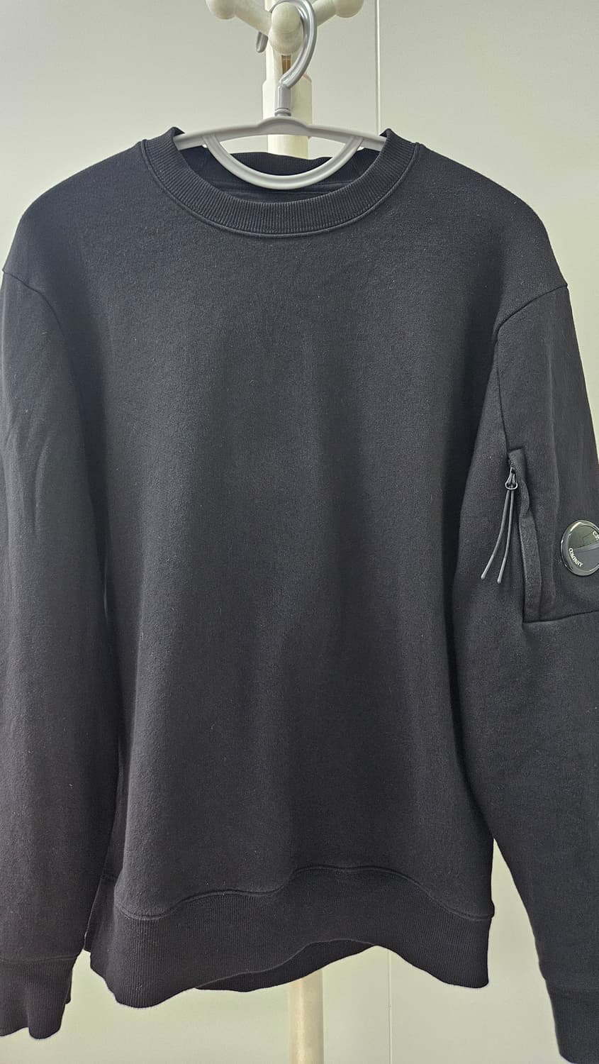 cp company 24fw 맨투맨 블랙(M) 상품이미지1