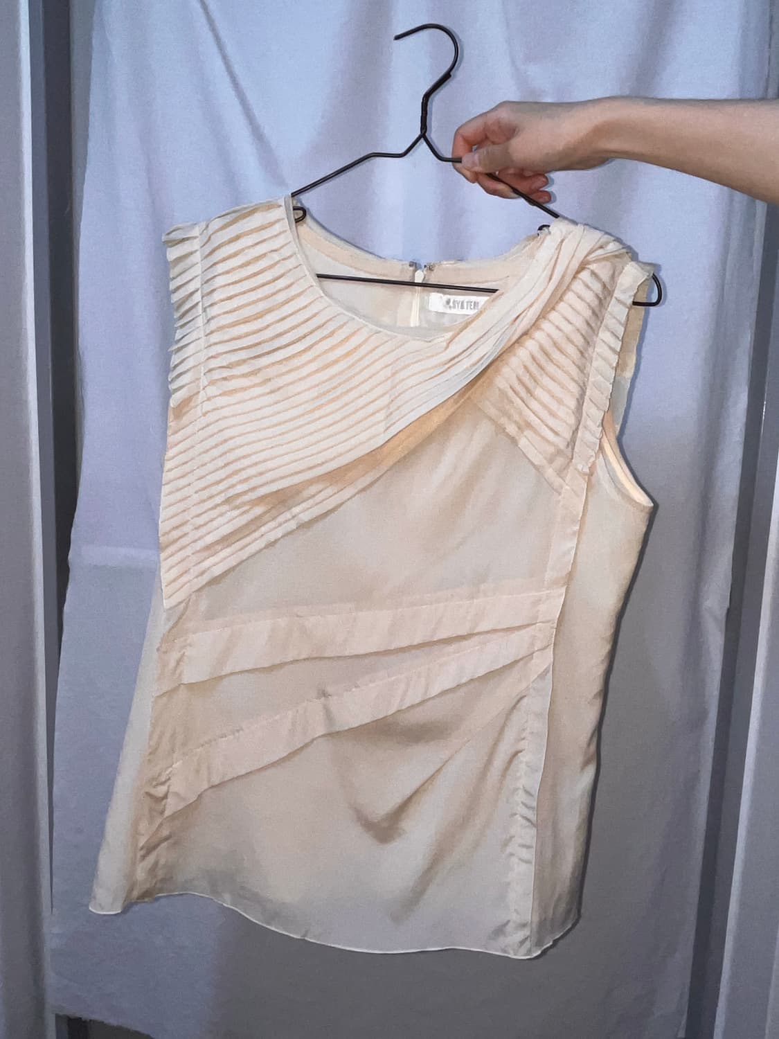 SYSTEM silk pleats sleeveless 상품이미지1