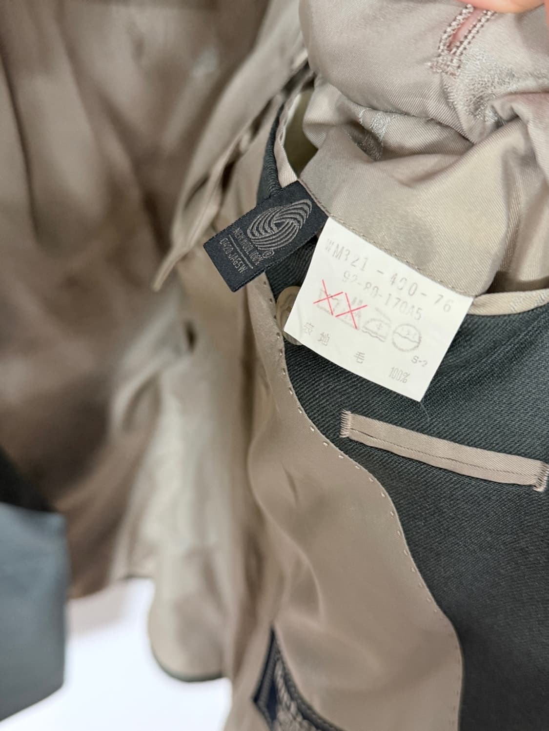 버버리 금장 더블 자켓  상품이미지8