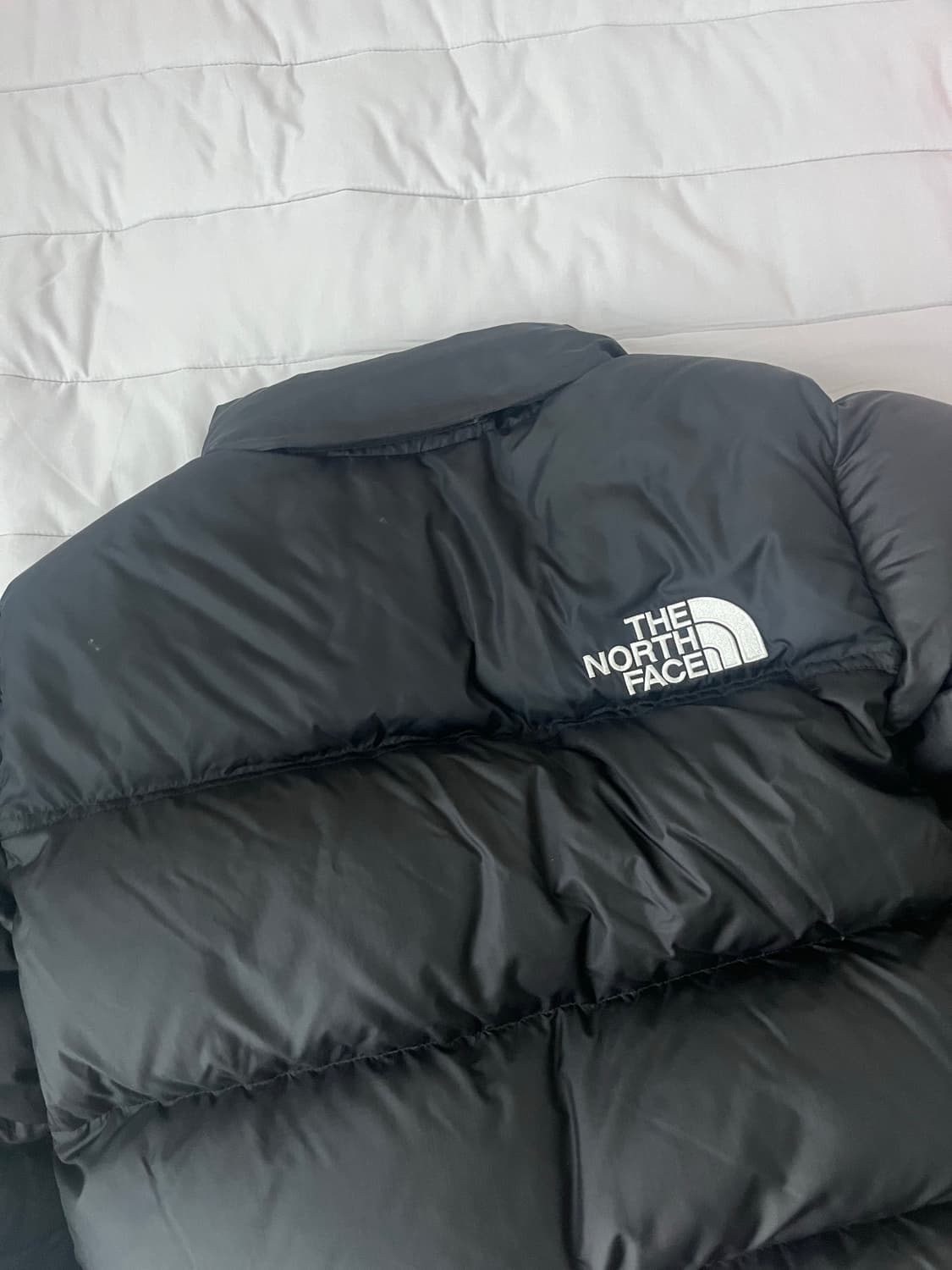 노스페이스 눕시 숏패딩 블랙 상품이미지2