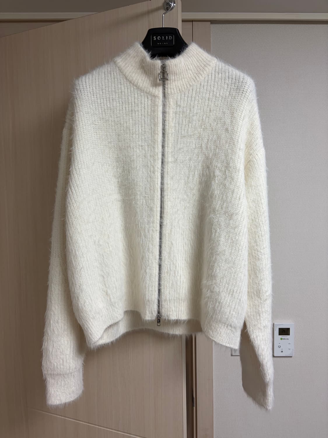 우영미 24FW 니트 집업 아이보리 50 상품이미지1