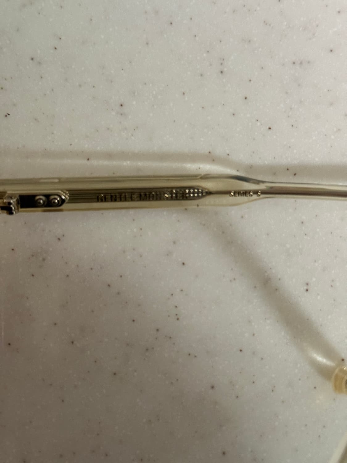 젠틀몬스터 EDDY1 안경 상품이미지3