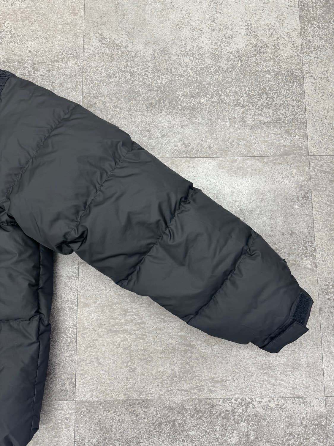 언더커버 23aw Tribal Motif 패딩 4사이즈(하자제품) 상품이미지6