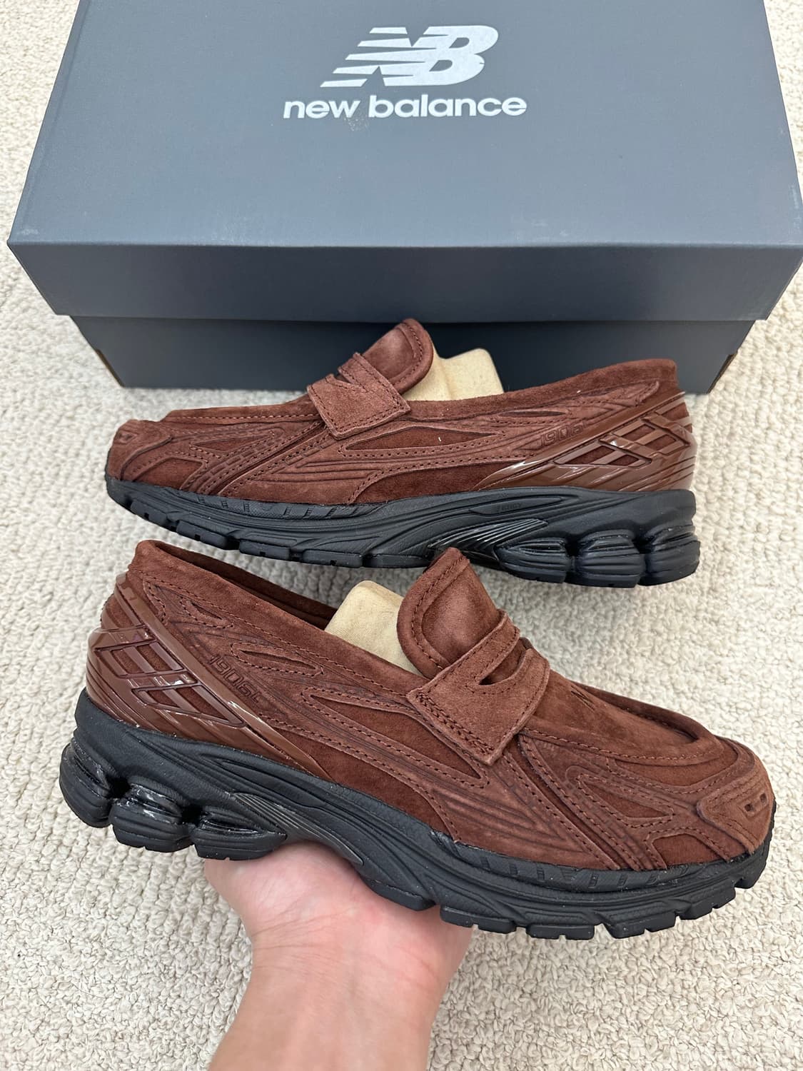 뉴발란스 U1906 로퍼 리치 오크 235 새상품 상품이미지3