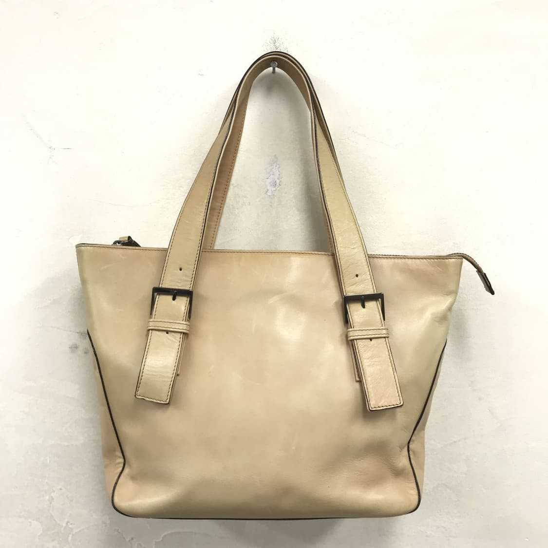 이세이미야케 아카이브 아임 프로덕트 소가죽 토트백 상품이미지2