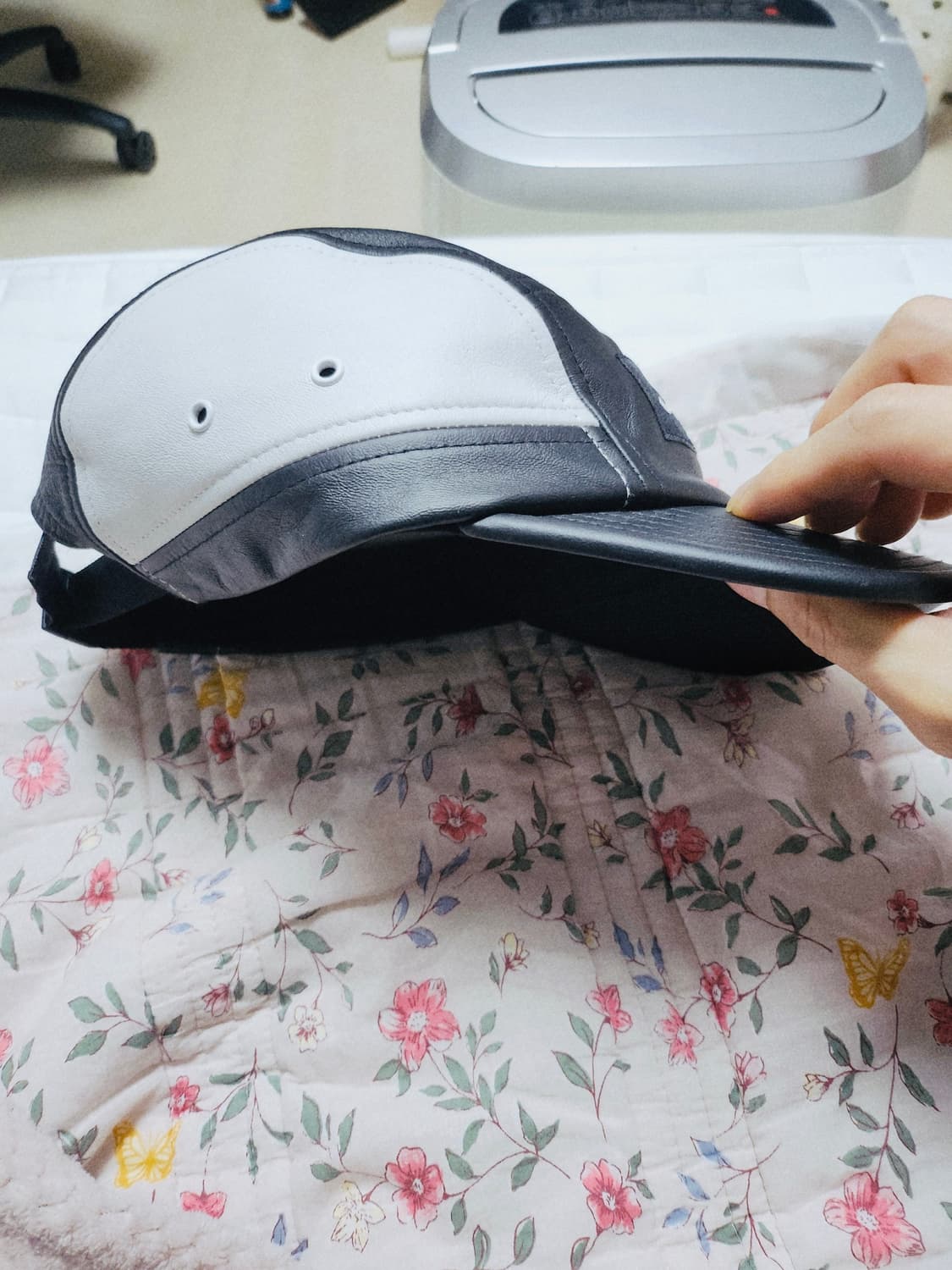 슈프림 레더캠프캡 상품이미지3