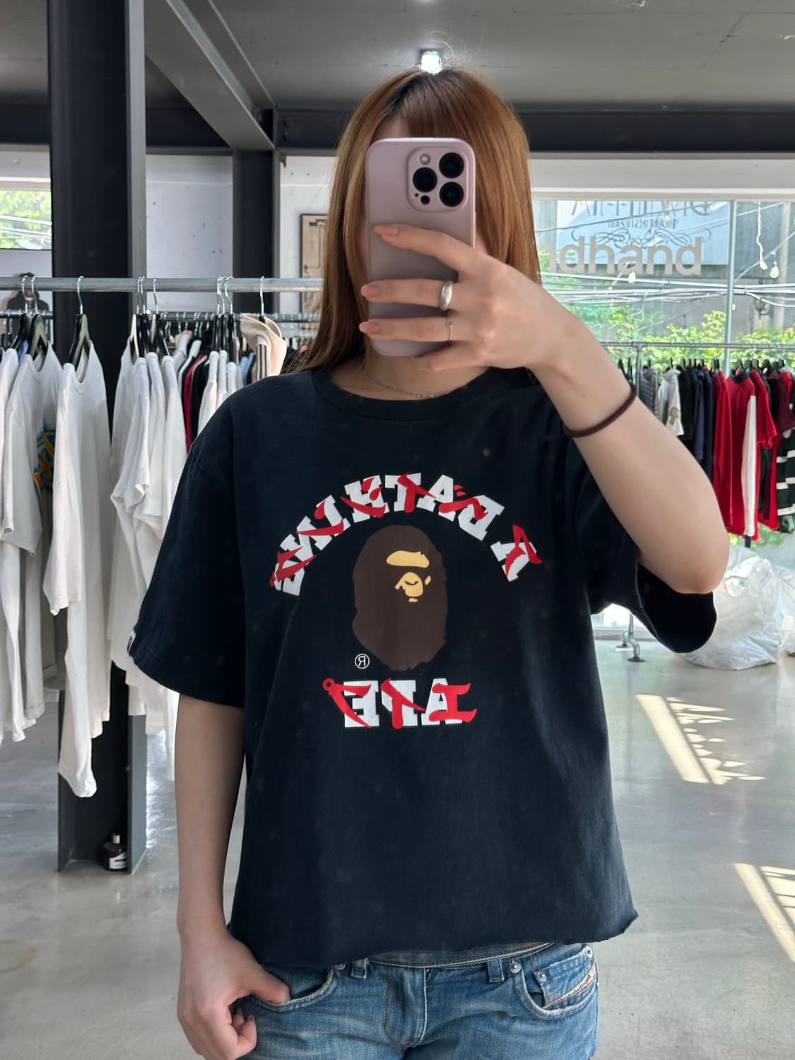 베이프 가타카나 컬리지 컷아웃반팔티 상품이미지1