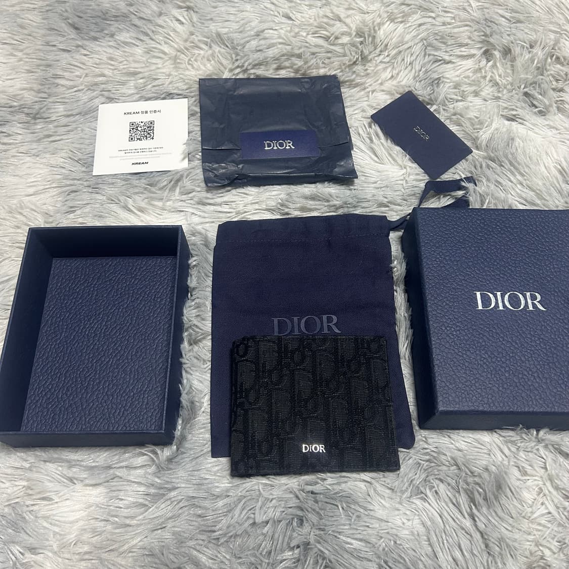 [신형/풀구성] 디올 오블리크 반지갑 상태 최상 상품이미지1