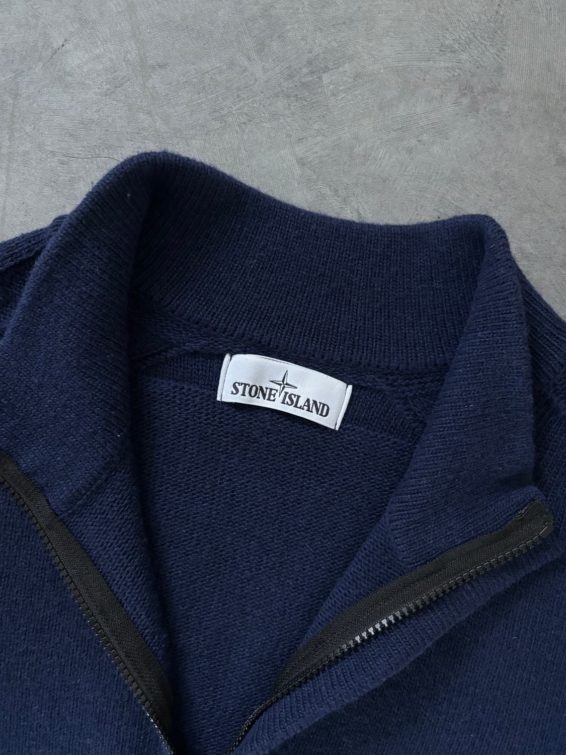 Stone-Island 스톤아일랜드 딥블루 와펜 하프 집업 니트  상품이미지3