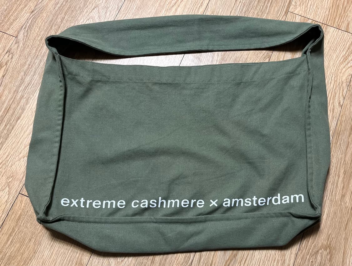 익스트림캐시미어 팝업백 카키 상품이미지1