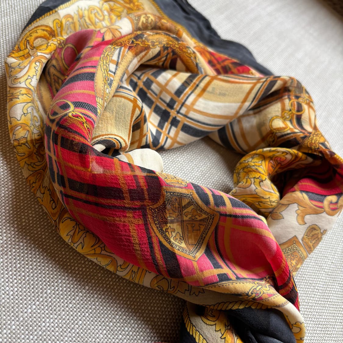 발렌시아가(BALENCIAGA) 파리스 빈티지 실크 스카프 상품이미지2