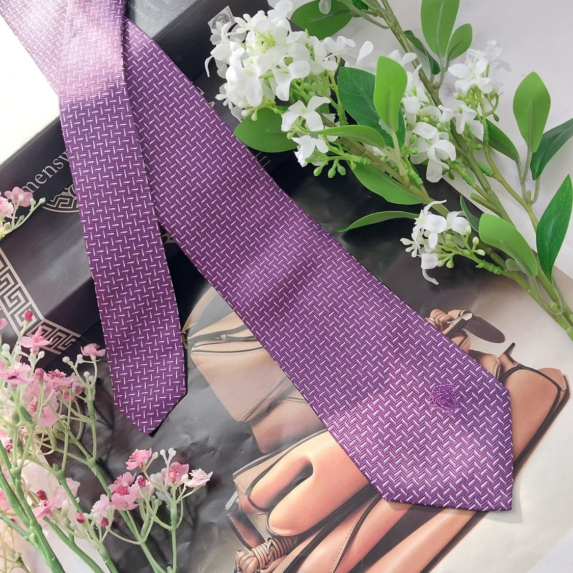 베르사체 실크 퍼플 자카드 넥타이 8.2cm A+등급 K1819
 상품이미지3