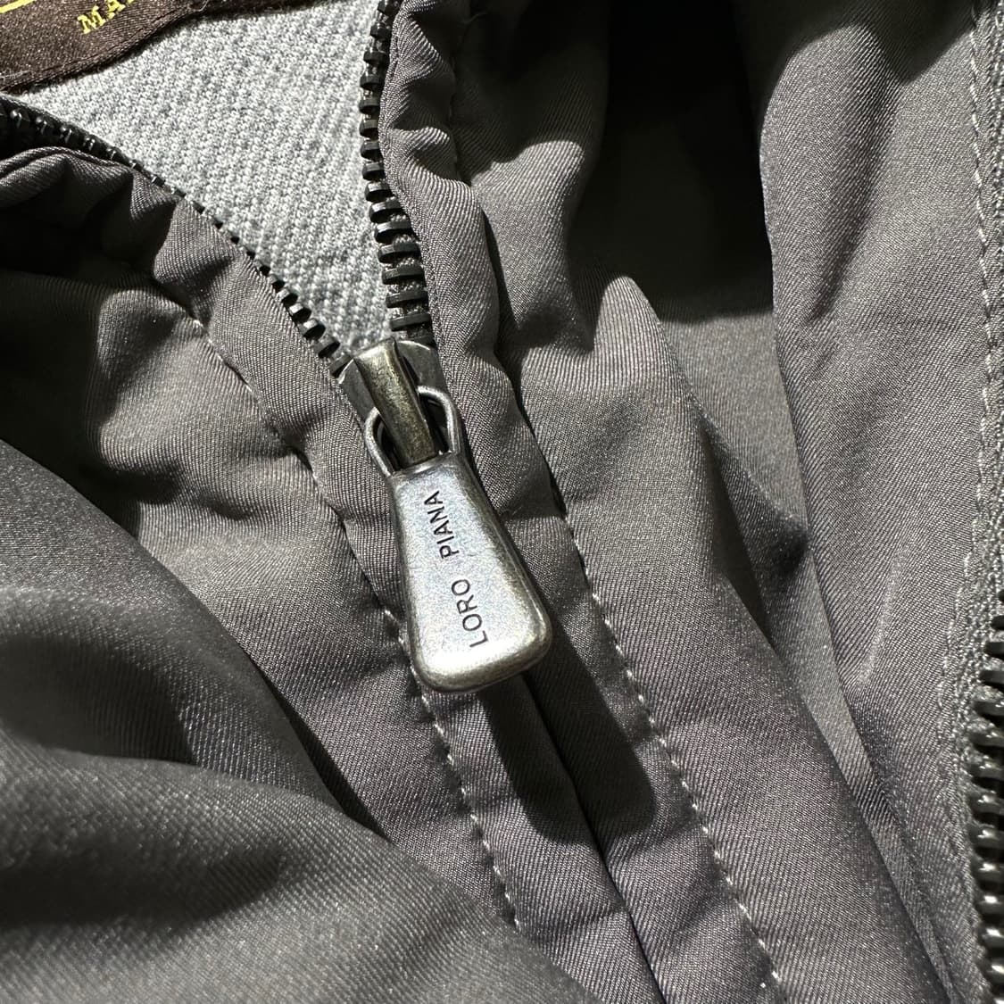 로로피아나 구스다운 캐시미어 블렌드 라이닝 패딩 자켓 상품이미지5