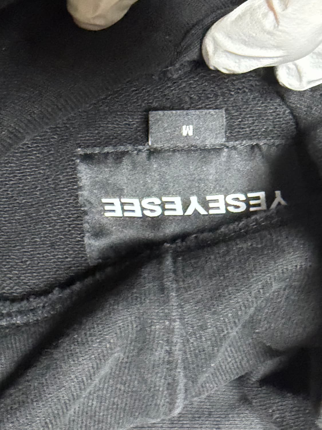 Yeseyesee 예스아이씨 후드티 블랙 상품이미지3