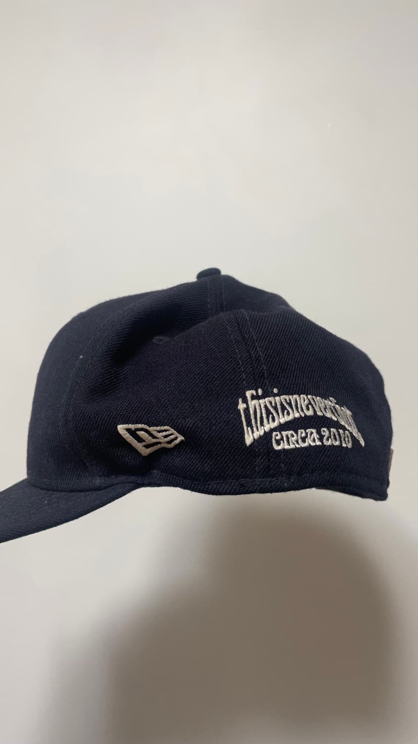 디스이즈네버댓 X 뉴에라 5950 클래식 네이비 783 (58.7cm) 상품이미지3