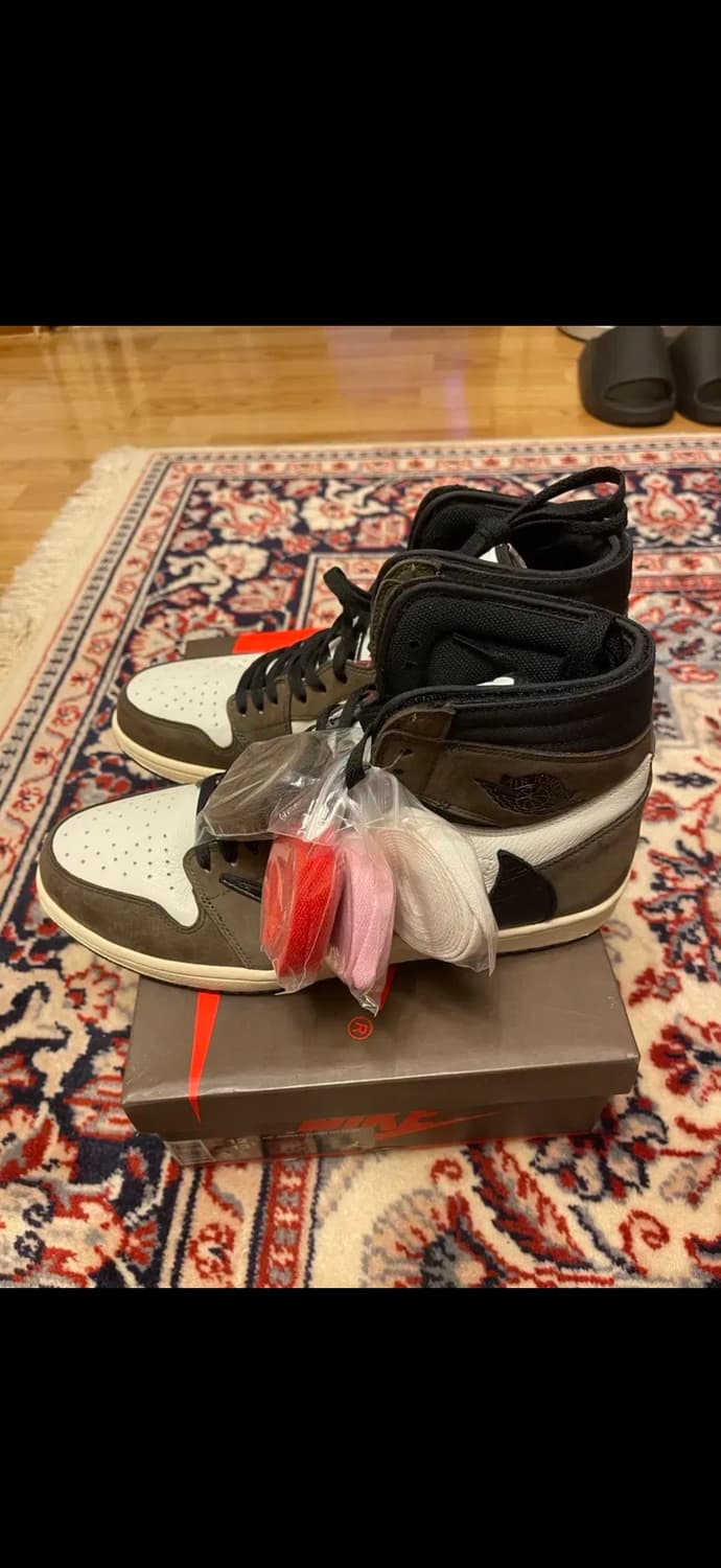 조던1 트래비스 스캇 레트로 하이 OG 모카 상품이미지3