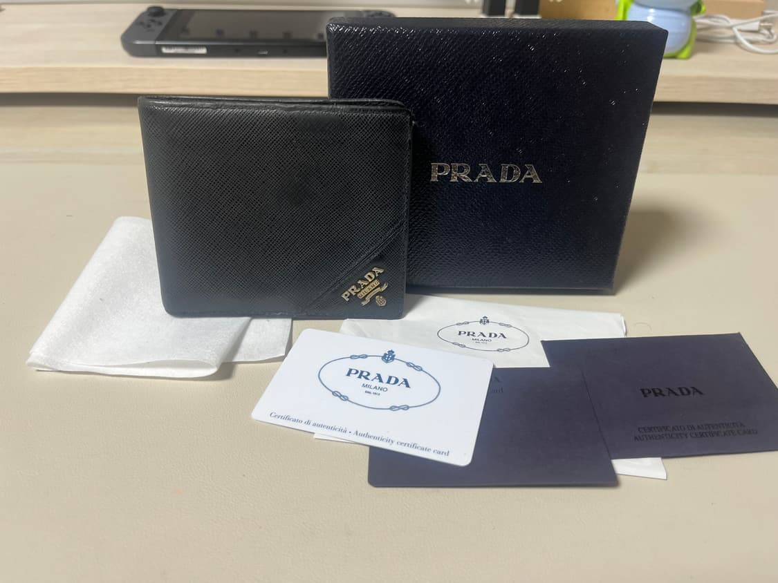 프라다 사피아노 반지갑 풀박스 상품이미지1