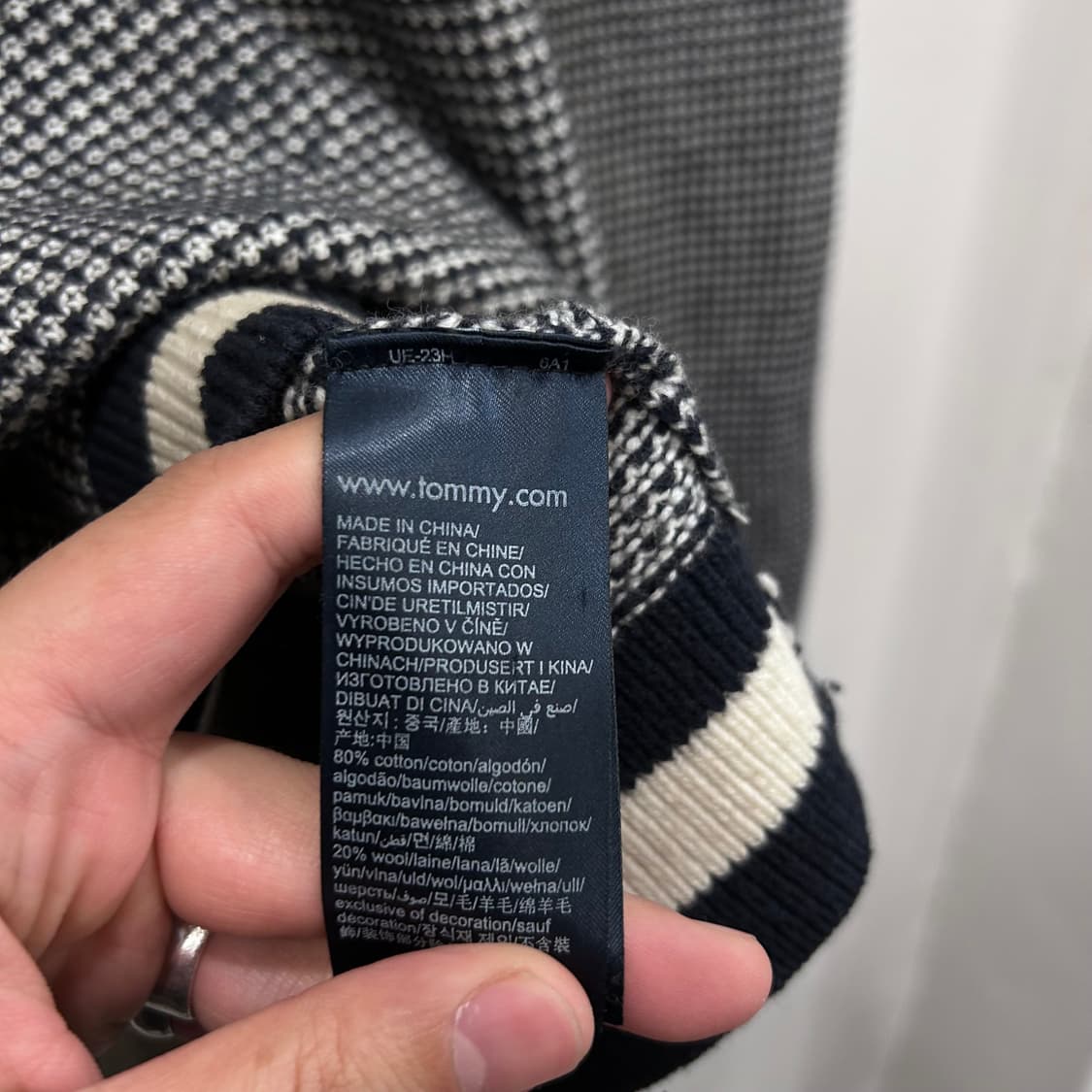 타미힐피거 코튼 울 와플패턴 니트 맨투맨 상품이미지4