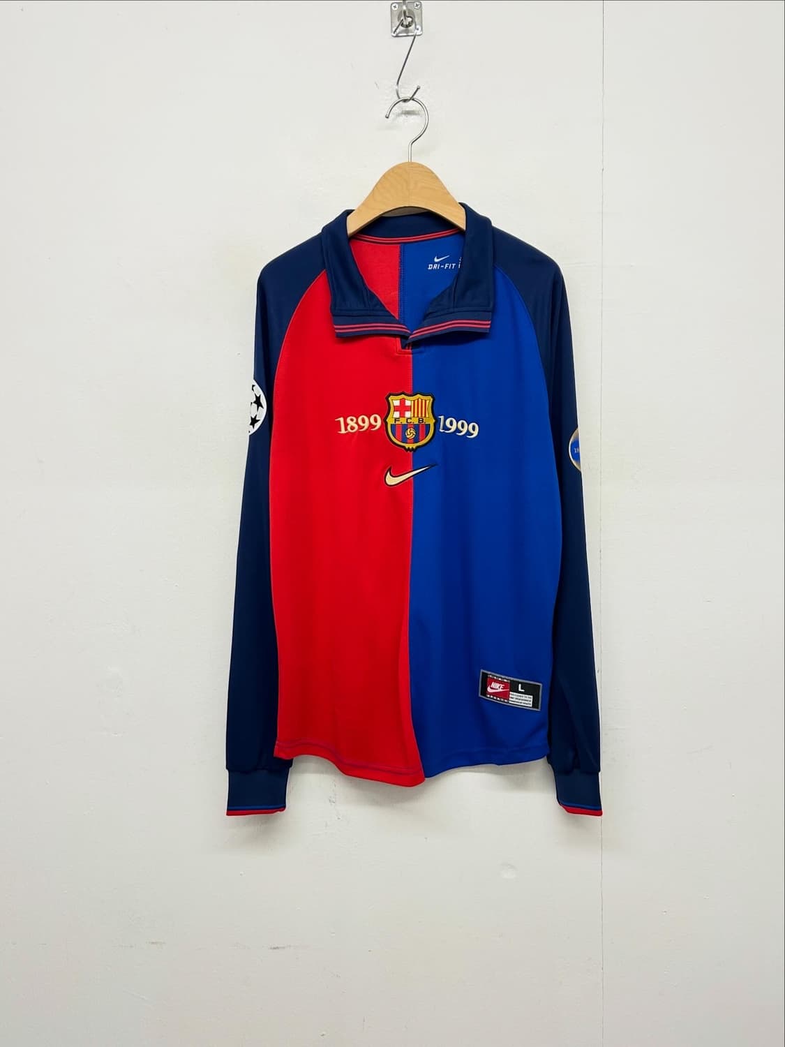 나이키 바르셀로나 1899-1999 긴팔 져지 상품이미지1