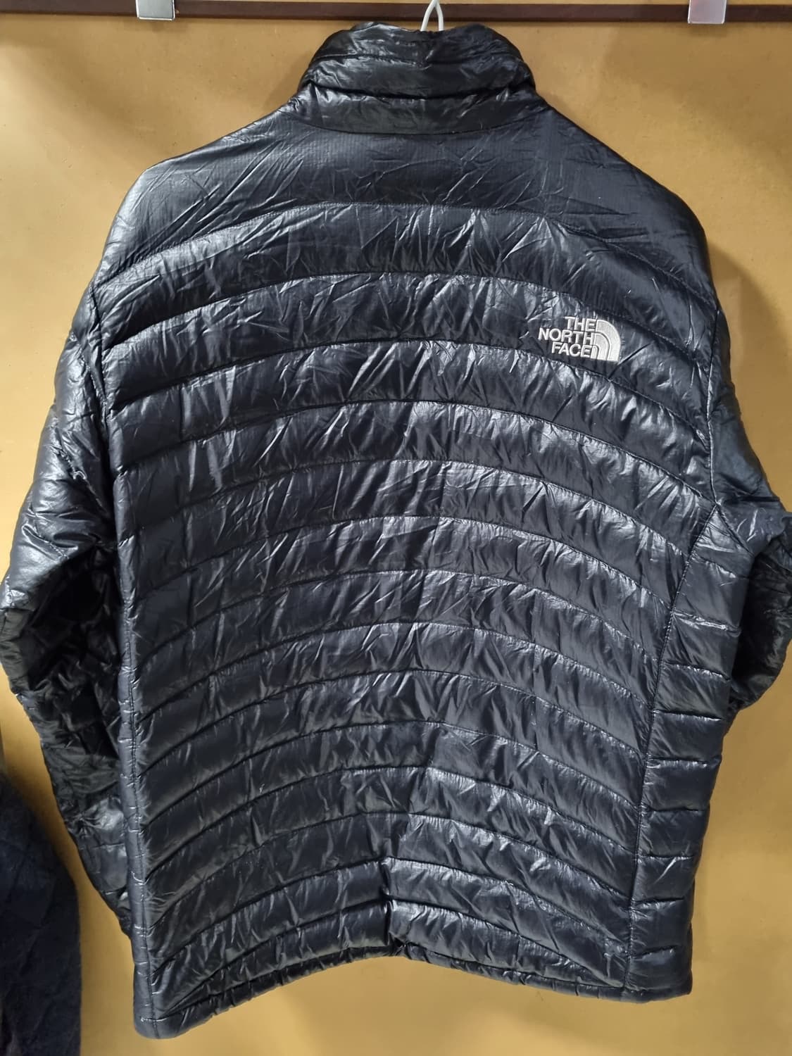 노스페이스 경량 구스패딩  상품이미지2