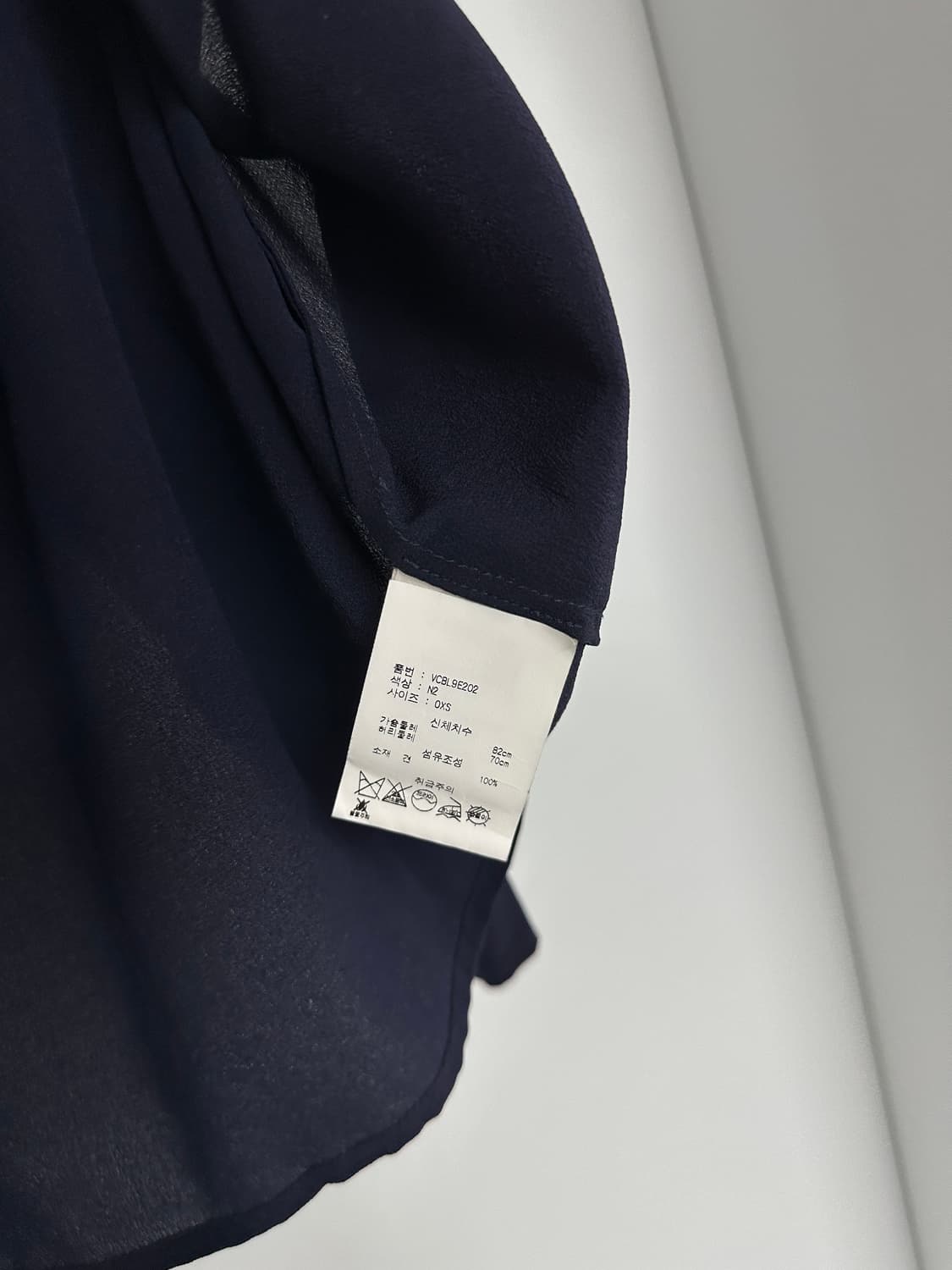 [빈스] 여성 실크블라우스 상품이미지4