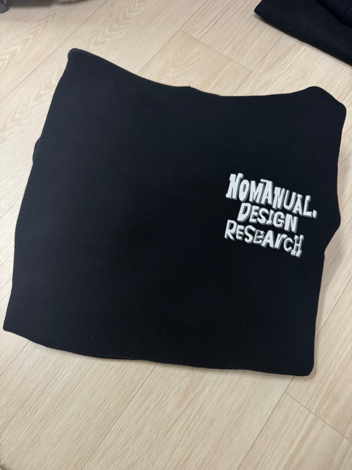 노메뉴얼 후드티 상품이미지1