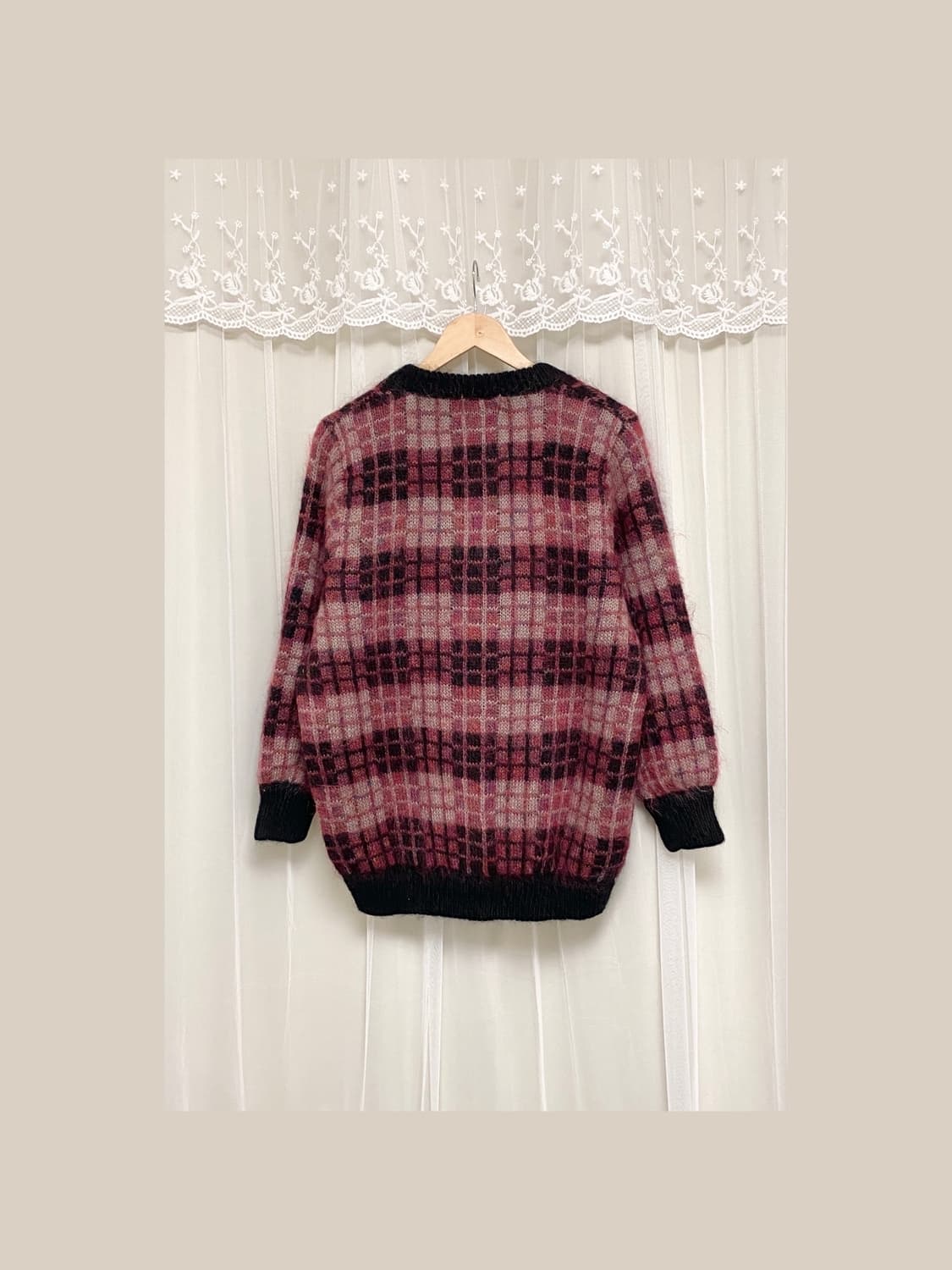 Soft Burgundy Check Wool Cardigan 상품이미지5