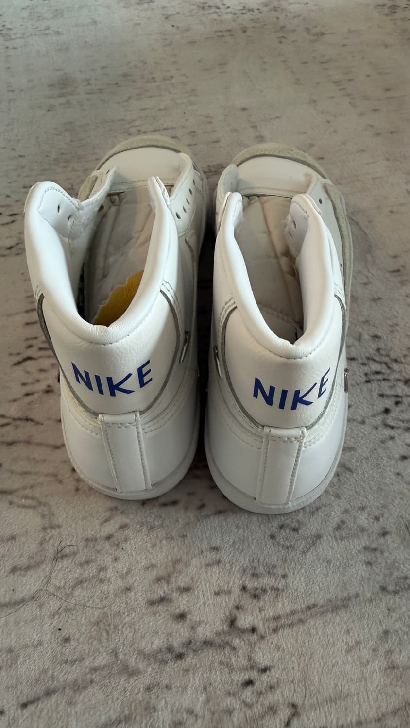 나이키 블레이저 미드 77 SE 크롬 럭스 상품이미지3