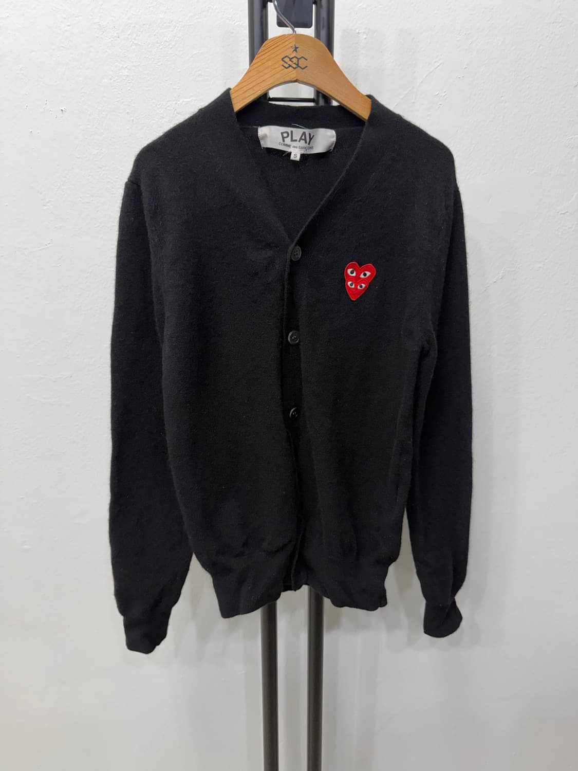 매장판정품) 꼼데가르송 23ss 여성 더블하트 가디건 S  상품이미지1
