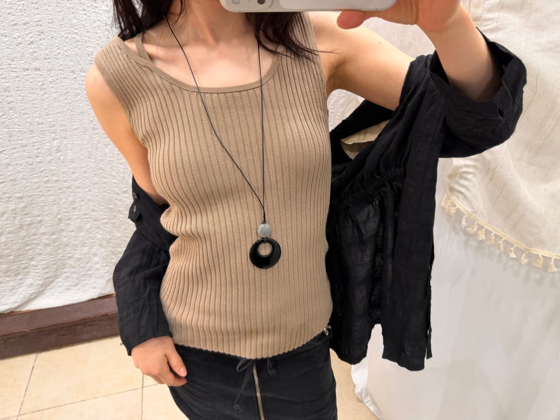 sand dune knit sleeveless 상품이미지1