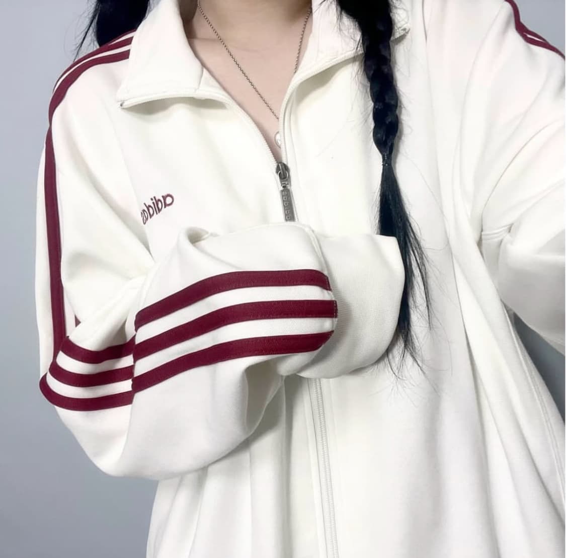 버건디 화이트 빨흰 아디다스 져지 판매합니다 ! 상품이미지1
