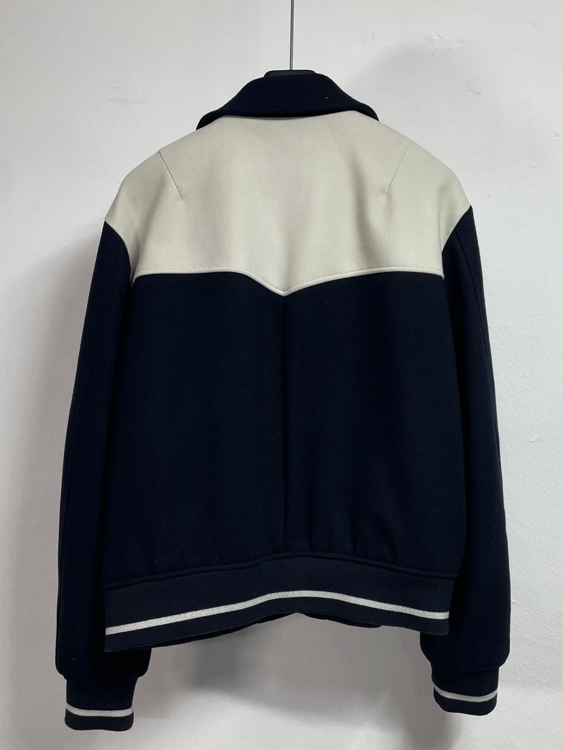 22ss 엘무드 웨이비 레더 바시티 자켓 (on.368)   상품이미지3