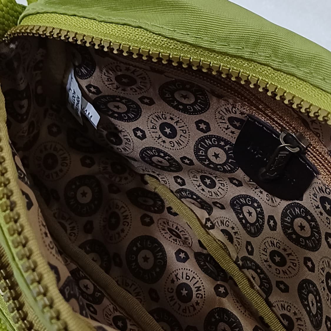 정품 키플링 퀼팅 스몰 크로스백 가방 올리브그린 훌륭 사랑봉봉 상품이미지4
